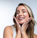 Pure Skin озаряващ дневен крем с ниацинамид и хиалуронова киселина SPF50+